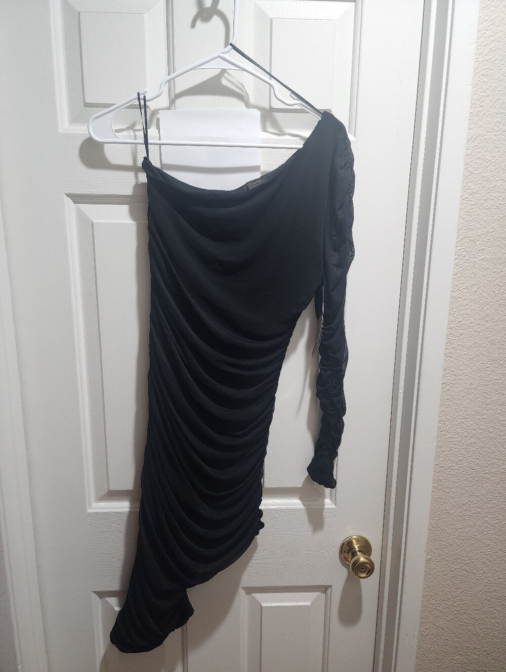 Bold elements x Ally Brooke Women's Black One-Shoulder Ruched Asymmetrical Dress